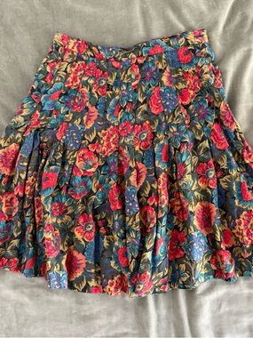 Vintage GAP Floral Pleated Skater Skirt - Black, Red, Blue, Green